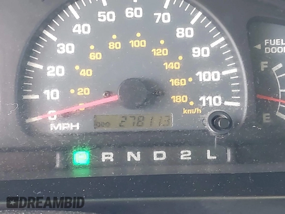 2000 Toyota 4Runner SR5 with VIN JT3GN86R5Y0152635, listed as a IAAI auction lot 42076738 with 278,113 mi miles and . Bid and sale history available at DreamBid. Image 16.