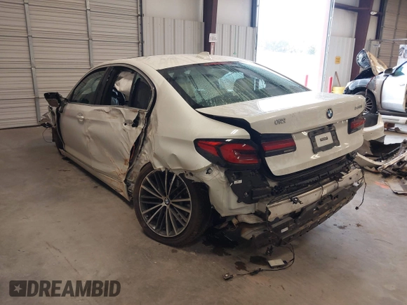 2021 BMW 5 Series 530i with VIN WBA53BH06MCG96915, listed as a IAAI auction lot 41640813 with 50,562 mi miles and . Bid and sale history available at DreamBid. Image 3.