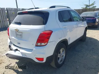 2020 Chevrolet Trax LT z VIN KL7CJLSB9LB316058, wystawiony jako IAAI lot #42084196 z przebiegiem 61 921 mil mil oraz . Historia ofert i sprzedaży dostępna na DreamBid. Obrazek 4.