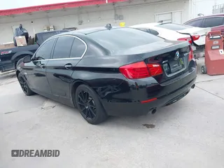 2011 BMW 5 Series 535i z VIN WBAFR7C55BC600687, wystawiony jako IAAI lot #42287337 z przebiegiem 213 734 mil mil oraz . Historia ofert i sprzedaży dostępna na DreamBid. Obrazek 3.