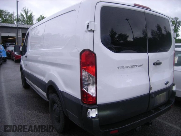 2020 Ford Transit Cargo с VIN 1FTBR1Y85LKB08444, выставлен на аукционе IAAI как лот 42808924 с пробегом 129 167 миль миль и . История ставок и продаж доступна на DreamBid. Изображение 14.