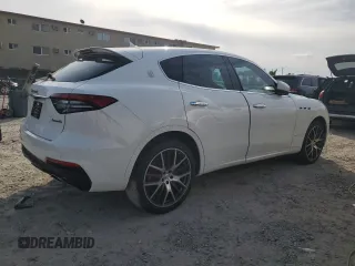 2021 Maserati Levante GranSport with VIN ZN661XUS8MX379725, listed as a Copart auction lot 82186843 with 0 mi miles. Bid and sale history available at carsss.com. Image 3.