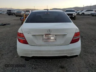 2012 Mercedes-Benz C 250 Sport с VIN WDDGF4HB2CR230848, выставлен на аукционе Copart как лот 83357474 с пробегом Не указан миль и Списание • Salvage title. История ставок и продаж доступна на DreamBid. Изображение 6.