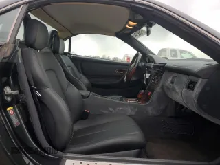 2002 Mercedes-Benz SLK 320 z VIN WDBKK65F12F250431, wystawiony jako Copart lot #86139214 z przebiegiem 72 356 mil mil oraz Czysty tytuł • Clean title. Historia ofert i sprzedaży dostępna na DreamBid. Obrazek 10.