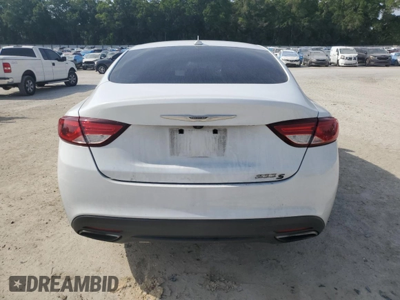 2015 Chrysler 200 S z VIN 1C3CCCBB2FN529146, wystawiony jako Copart lot #53853455 z przebiegiem 108 759 mil mil oraz Szkoda całkowita • Salvage title. Historia ofert i sprzedaży dostępna na DreamBid. Obrazek 6.