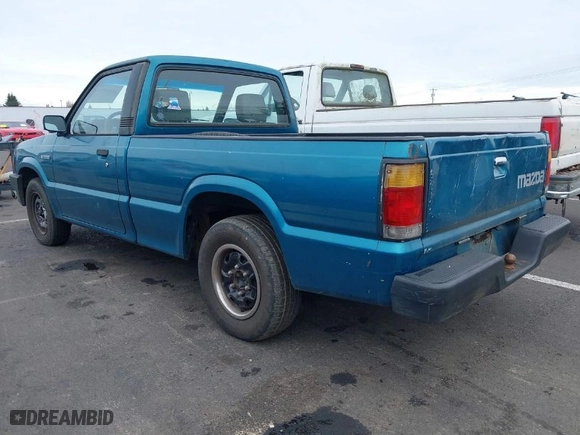 1992 Mazda B2200/B2600i Pickup 2WD with VIN JM2UF1135N0255860, listed as a IAAI auction lot 41523346 with NaN miles. Bid and sale history available at carsss.com. Image 3.