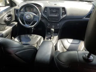 2019 Jeep Cherokee Latitude Plus with VIN 1C4PJMLB2KD199130, listed as a Copart auction lot 54549035 with 99,128 mi miles and Salvage Title. Bid and sale history available at carsss.com. Image 8.