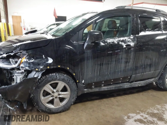 2021 Chevrolet Trax LT with VIN KL7CJPSB5MB353097, listed as a IAAI auction lot 41618376 with 98,082 mi miles. Bid and sale history available at carsss.com. Image 6.