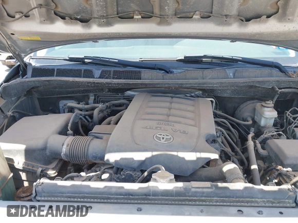 2011 Toyota Sequoia SR5 with VIN 5TDZM5G18BS003008, listed as a IAAI auction lot 42014008 with 220,259 mi miles. Bid and sale history available at carsss.com. Image 9.