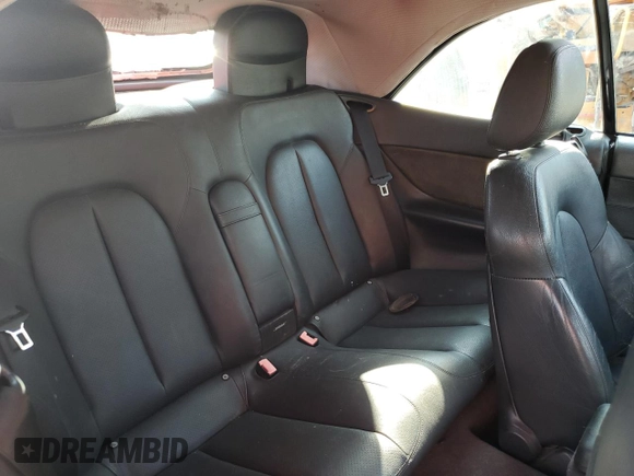 2003 Mercedes-Benz CLK 320 z VIN WDBLK65G03T130572, wystawiony jako Copart lot #68044774 z przebiegiem 146 858 mil mil oraz Szkoda całkowita • Salvage title. Historia ofert i sprzedaży dostępna na DreamBid. Obrazek 10.