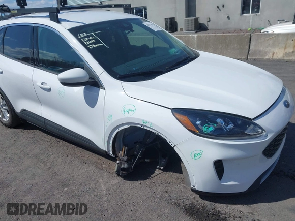 2020 Ford Escape SE with VIN 1FMCU9G61LUB80243, listed as a IAAI auction lot 41842611 with 76,801 mi miles. Bid and sale history available at carsss.com. Image 6.