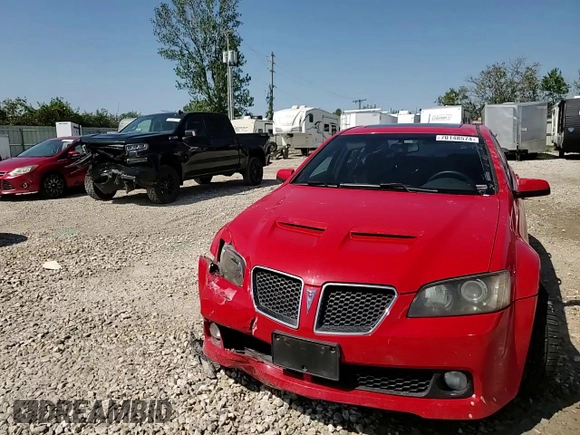 2008 Pontiac G8 z VIN 6G2ER57728L128527, wystawiony jako Copart lot #70148574 z przebiegiem 225 081 mil mil oraz Szkoda całkowita • Salvage title. Historia ofert i sprzedaży dostępna na DreamBid. Obrazek 10.