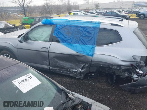 2023 Volkswagen Atlas SEL z VIN 1V2BR2CA9PC502866, wystawiony jako IAAI lot #41877062 z przebiegiem 18 605 mil mil oraz . Historia ofert i sprzedaży dostępna na DreamBid. Obrazek 14.