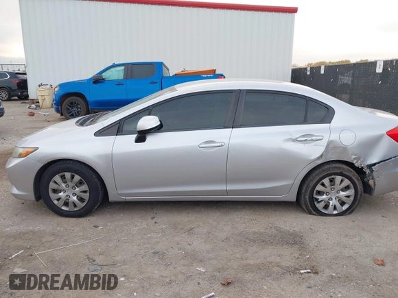 2012 Honda Civic LX z VIN 19XFB2F50CE009909, wystawiony jako IAAI lot #41049186 z przebiegiem 177 356 mil mil oraz . Historia ofert i sprzedaży dostępna na DreamBid. Obrazek 14.