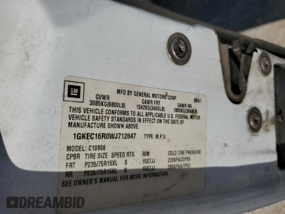 1998 GMC Suburban z VIN 1GKEC16R0WJ712847, wystawiony jako Copart lot #68557804 z przebiegiem 262 538 mil mil oraz Szkoda całkowita • Salvage title. Historia ofert i sprzedaży dostępna na DreamBid. Obrazek 15.
