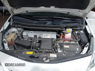 2014 Toyota Prius Two with VIN JTDZN3EU5EJ014581, listed as a IAAI auction lot 41916520 with 182,125 mi miles and . Bid and sale history available at DreamBid. Image 10.