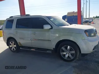 2015 Honda Pilot Touring with VIN 5FNYF3H98FB017564, listed as a IAAI auction lot 41587390 with 162,676 mi miles. Bid and sale history available at carsss.com. Image 13.