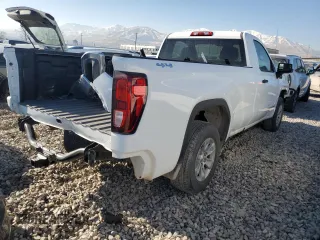 2024 GMC Sierra 1500 with VIN 3GTNUAED0RG333478, listed as a Copart auction lot 86540664 with 7,339 mi miles and Salvage Title. Bid and sale history available at DreamBid. Image 3.