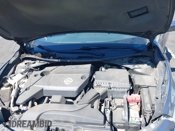 2015 Nissan Altima 2.5 S with VIN 1N4AL3AP4FN872532, listed as a IAAI auction lot 42019528 with 164,966 mi miles. Bid and sale history available at carsss.com. Image 10.