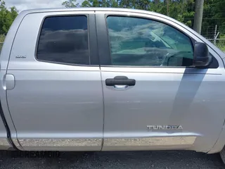 2010 Toyota Tundra z VIN 5TFUW5F16AX119032, wystawiony jako IAAI lot #42442454 z przebiegiem 221 804 mil mil oraz . Historia ofert i sprzedaży dostępna na DreamBid. Obrazek 13.