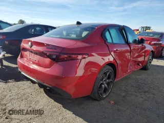 2020 Alfa Romeo Giulia Ti with VIN ZARFANBN2L7639057, listed as a Copart auction lot 66515682 with 11,675 mi miles. Bid and sale history available at carsss.com. Image 4.