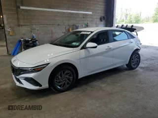 2024 Hyundai Elantra SEL with VIN KMHLM4DG6RU683341, listed as a Copart auction lot 60747525 with 9,038 mi miles and Salvage title. Bid and sale history available at DreamBid. Image 1.