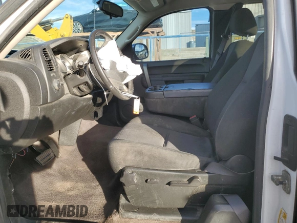 2010 Chevrolet Silverado 1500 LT with VIN 1GCSCSE03AZ230388, listed as a Copart auction lot 43829685 with 193,166 mi miles and Salvage Title. Bid and sale history available at DreamBid. Image 7.