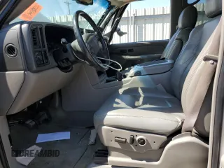 2005 Chevrolet Tahoe LT with VIN 1GNEC13T85R101175, listed as a Copart auction lot 49727485 with 187,301 mi miles and Salvage title. Bid and sale history available at DreamBid. Image 7.