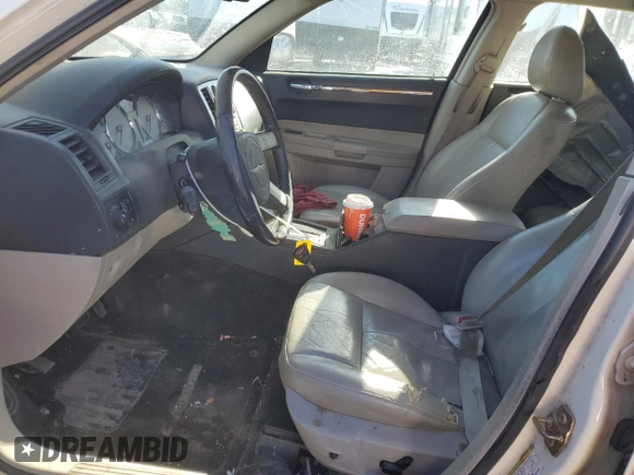 2006 Chrysler 300 Touring with VIN 2C3KK53G16H479854, listed as a Copart auction lot 87967275 with 140,110 mi miles and Salvage Title. Bid and sale history available at carsss.com. Image 7.