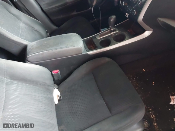 2015 Nissan Altima 2.5 with VIN 1N4AL3AP3FC129971, listed as a IAAI auction lot 41847341 with 175,711 mi miles. Bid and sale history available at carsss.com. Image 5.