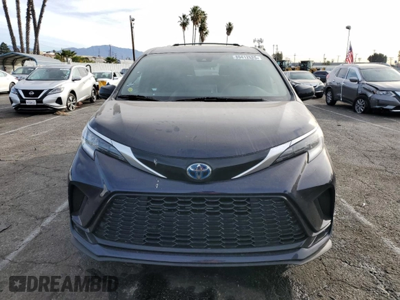 2021 Toyota Sienna XSE with VIN 5TDDSKFC6MS018241, listed as a Copart auction lot 89412525 with 34,294 mi miles and Salvage Title. Bid and sale history available at carsss.com. Image 5.