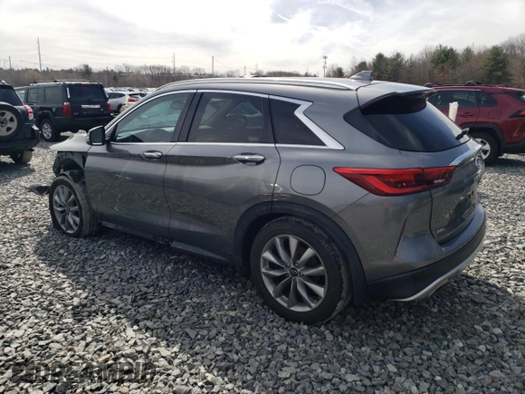 2020 Infiniti QX50 Essential z VIN 3PCAJ5M33LF108704, wystawiony jako Copart lot #49284725 z przebiegiem 45 691 mil mil oraz Szkoda całkowita • Salvage title. Historia ofert i sprzedaży dostępna na DreamBid. Obrazek 2.