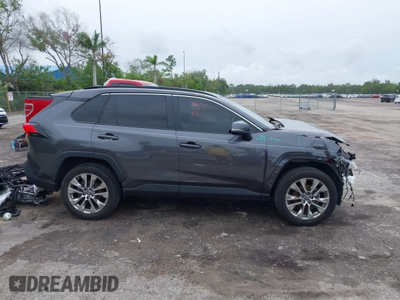 2021 Toyota RAV4 XLE Premium with VIN 2T3C1RFV0MC171416, listed as a IAAI auction lot 42425655 with 34,116 mi miles and . Bid and sale history available at DreamBid. Image 14.