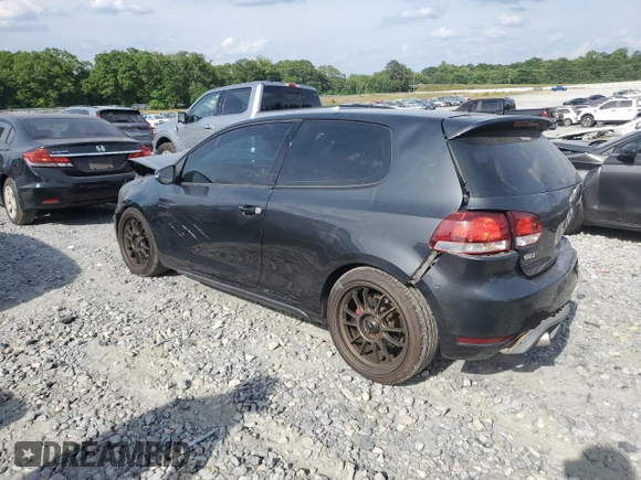 2013 Volkswagen GTI w/Conv & Sunroof z VIN WVWFD7AJXDW025201, wystawiony jako Copart lot #55325555 z przebiegiem 170 628 mil mil oraz Szkoda całkowita • Salvage title. Historia ofert i sprzedaży dostępna na DreamBid. Obrazek 2.