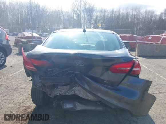 2018 Ford Focus SE with VIN 1FADP3F25JL306401, listed as a IAAI auction lot 41914390 with 84,106 mi miles. Bid and sale history available at carsss.com. Image 17.