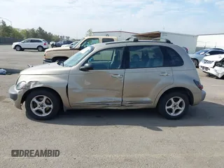 2002 Chrysler PT Cruiser Limited with VIN 3C8FY68B52T339014, listed as a IAAI auction lot 42021562 with 199,402 mi miles. Bid and sale history available at carsss.com. Image 14.