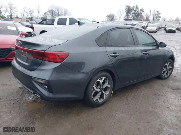 2020 Kia Forte LXS with VIN 3KPF24AD9LE141318, listed as a IAAI auction lot 41381319 with 39,878 mi miles. Bid and sale history available at carsss.com. Image 4.
