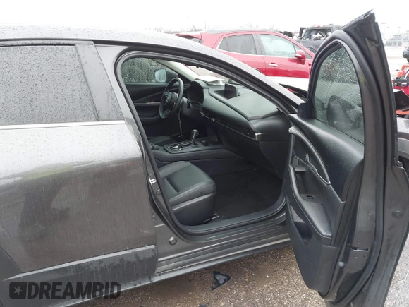 2021 Mazda CX-30 Select with VIN 3MVDMABL9MM272440, listed as a IAAI auction lot 41538691 with 55,069 mi miles and . Bid and sale history available at DreamBid. Image 5.