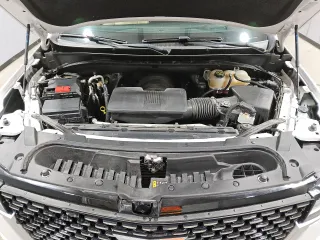 2023 Cadillac Escalade 4WD Premium Luxury z VIN 1GYS4BKL3PR323412, wystawiony jako Copart lot #49742655 z przebiegiem 42 761 mil mil oraz Tytuł czysty. Historia ofert i sprzedaży dostępna na DreamBid. Obrazek 12.