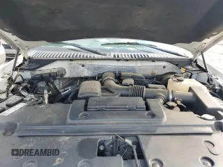 2010 Ford Expedition Limited z VIN 1FMJU1K55AEB52282, wystawiony jako Copart lot #57494535 z przebiegiem 211 434 mil mil oraz Szkoda całkowita • Salvage title. Historia ofert i sprzedaży dostępna na DreamBid. Obrazek 11.