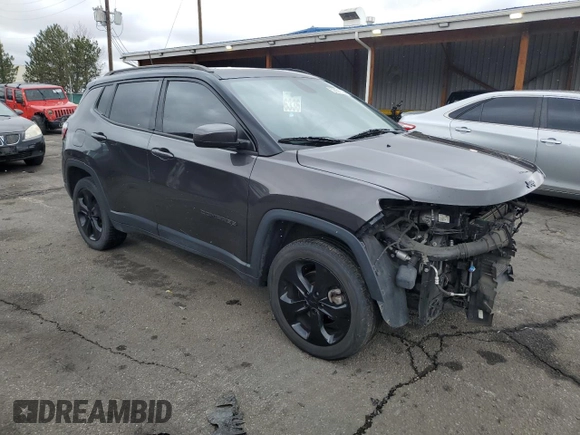 2018 Jeep Compass Altitude with VIN 3C4NJDBB8JT453120, listed as a Copart auction lot 52051085 with 87,653 mi miles and Salvage title. Bid and sale history available at DreamBid. Image 4.