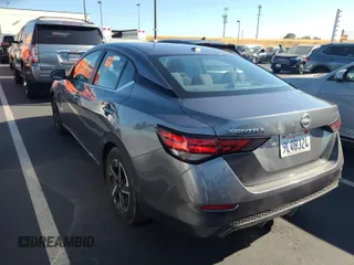 2024 Nissan Sentra SV z VIN 3N1AB8CV2RY295564, wystawiony jako IAAI lot #42796380 z przebiegiem 30 664 mil mil oraz . Historia ofert i sprzedaży dostępna na DreamBid. Obrazek 19.
