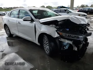 2020 Kia Cadenza Limited with VIN KNALC4J17L5232666, listed as a Copart auction lot 78526554 with 26,300 mi miles and Non Repairable. Bid and sale history available at carsss.com. Image 4.