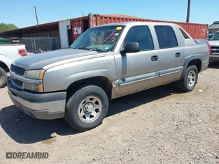 2003 Chevrolet Avalanche with VIN 3GNEC13TX3G288609, listed as a IAAI auction lot 41957629 with 272,667 mi miles. Bid and sale history available at carsss.com. Image 2.