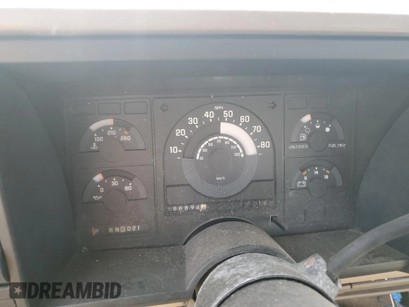 1988 Chevrolet Silverado 1500 with VIN 1GCDK14K8JE202800, listed as a Copart auction lot 53239605 with 186,894 mi miles and Salvage Title. Bid and sale history available at DreamBid. Image 9.