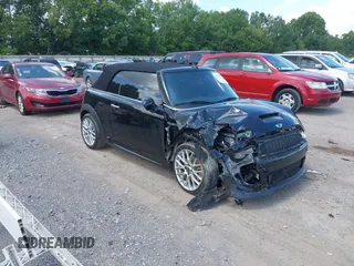 2015 MINI Convertible S z VIN WMWZP3C58F2A90958, wystawiony jako IAAI lot #42752787 z przebiegiem 11 738 mil mil oraz . Historia ofert i sprzedaży dostępna na DreamBid. Obrazek 1.