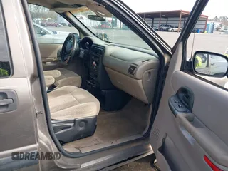2004 Chevrolet Venture LS with VIN 1GNDX03E24D106881, listed as a IAAI auction lot 41488452 with 121,242 mi miles. Bid and sale history available at carsss.com. Image 5.