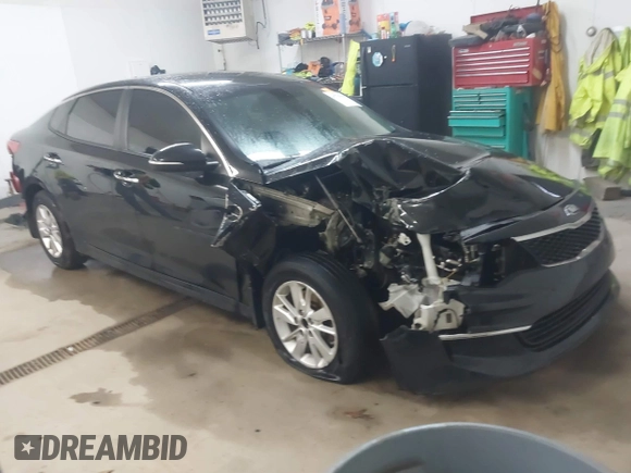 2017 Kia Optima LX with VIN 5XXGT4L3XHG152865, listed as a IAAI auction lot 41730165 with 150,877 mi miles. Bid and sale history available at carsss.com. Image 1.