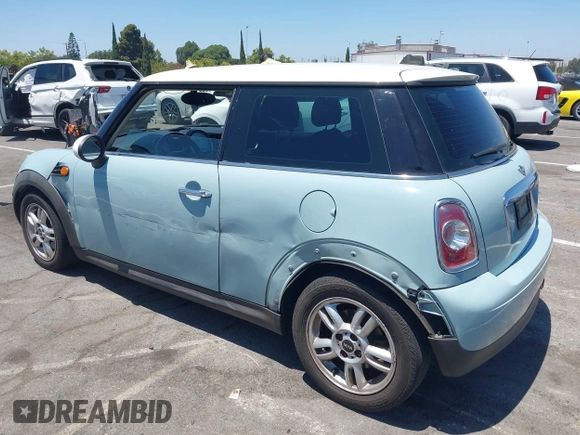 2012 MINI Hardtop with VIN WMWSU3C53CT541677, listed as a IAAI auction lot 42599172 with 161,995 mi miles and . Bid and sale history available at DreamBid. Image 3.