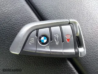 2019 BMW 5 Series 530e iPerformance with VIN WBAJA9C59KB389304, listed as a IAAI auction lot 41562928 with 64,137 mi miles. Bid and sale history available at carsss.com. Image 11.